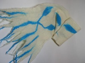 Валяние шарфа мокрой техникой