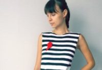 Вязаное платье в полоску спицами