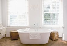 Как правильно выбрать линолеум для ванной комнаты?