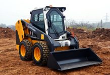 Применение фронтальных мини-погрузчиков в сельском хозяйстве