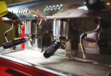 Как выбрать профессиональную кофемашину: что важно знать перед покупкой